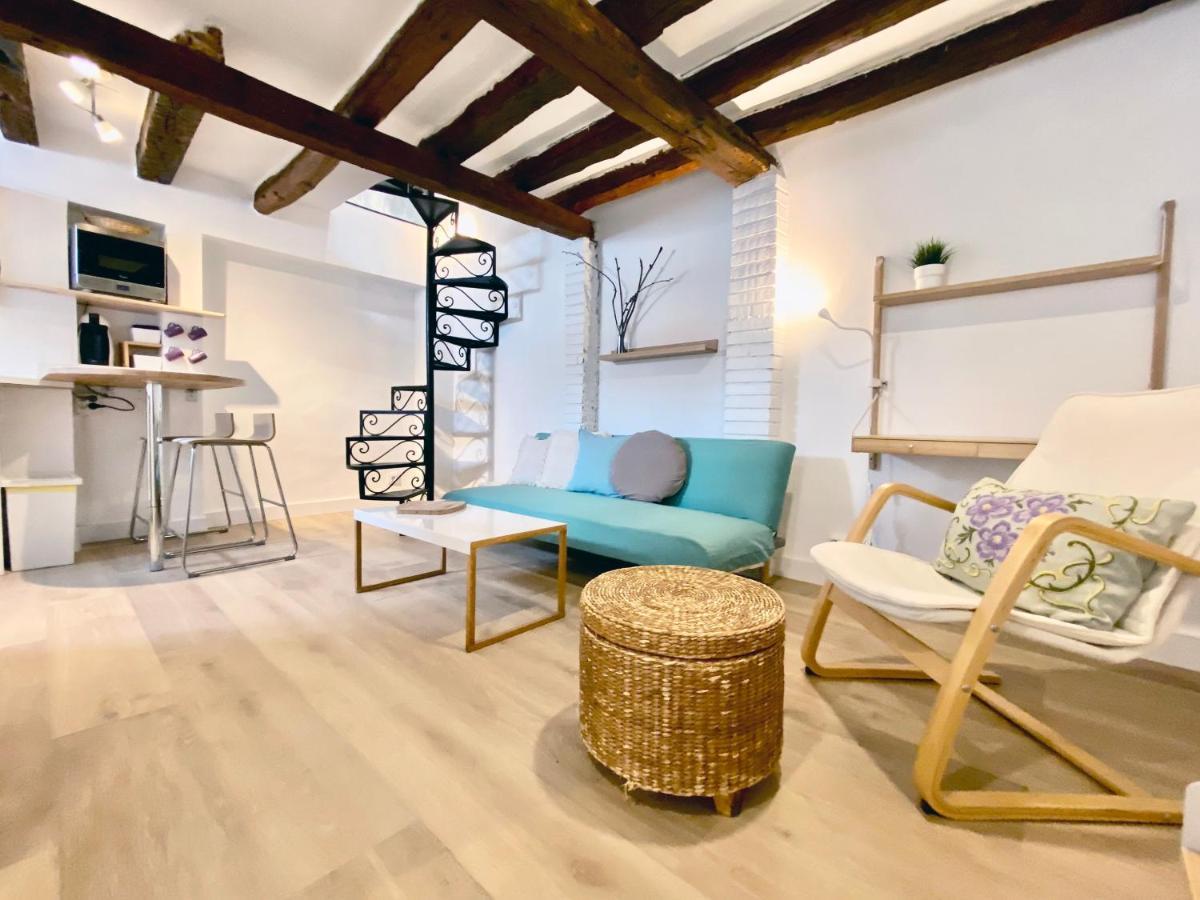 Charming Gran Via Attic Apartment Madrid Exterior photo