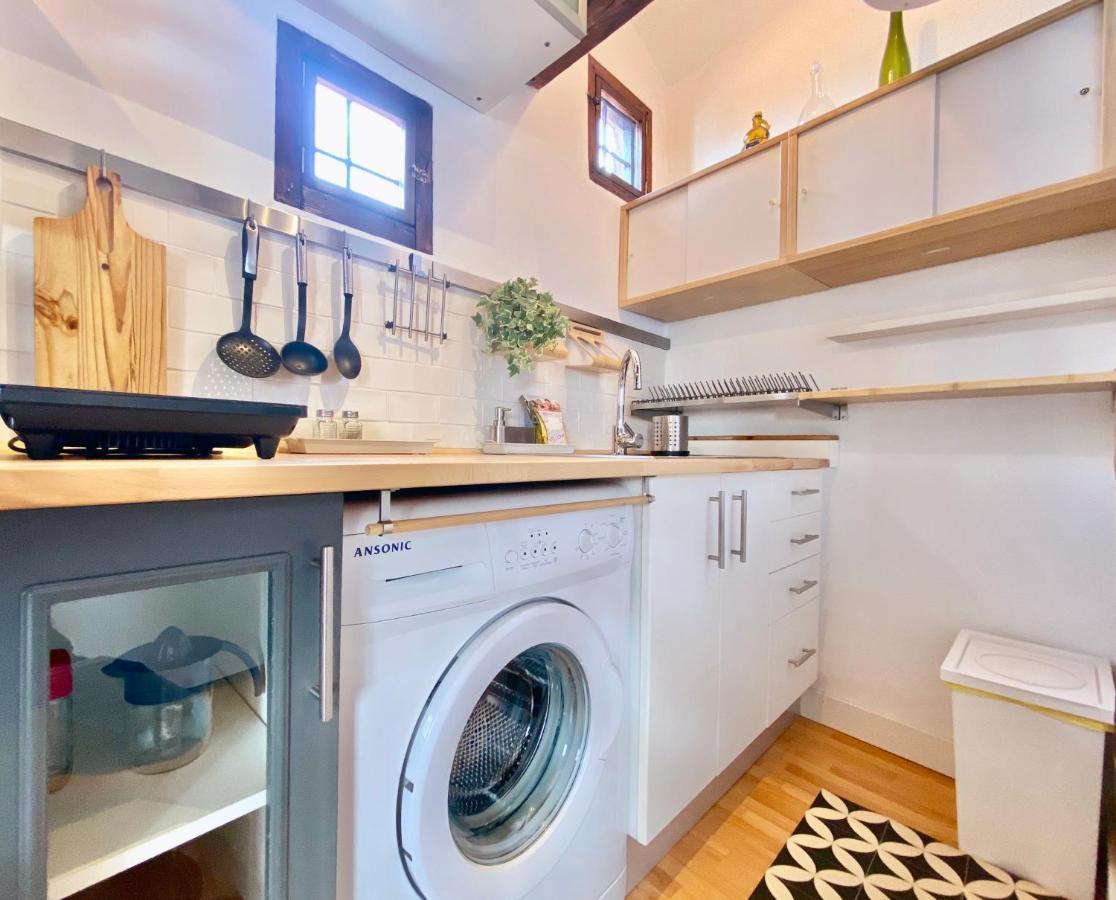 Charming Gran Via Attic Apartment Madrid Exterior photo